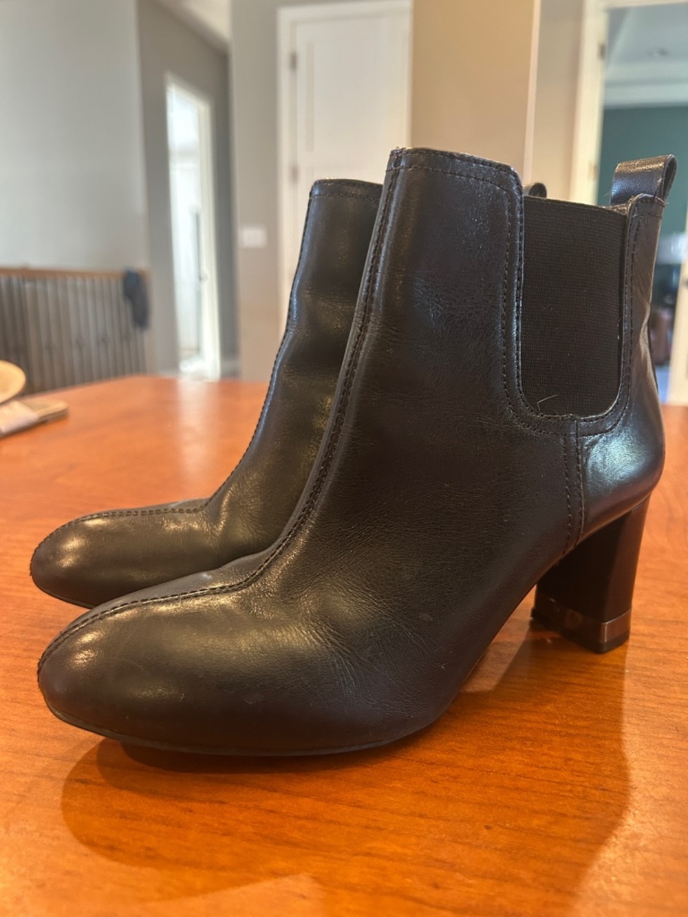Tory Burch Boots April Leather Black Ankle Chelsea Boots Booties Size 6 M